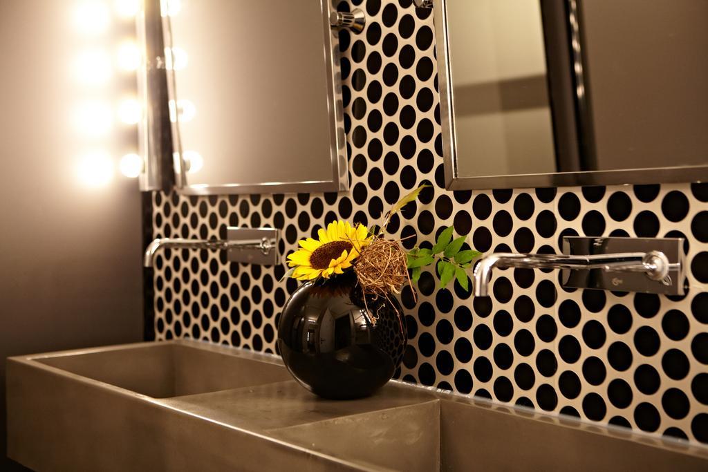 V-Hotel Bonn Extérieur photo