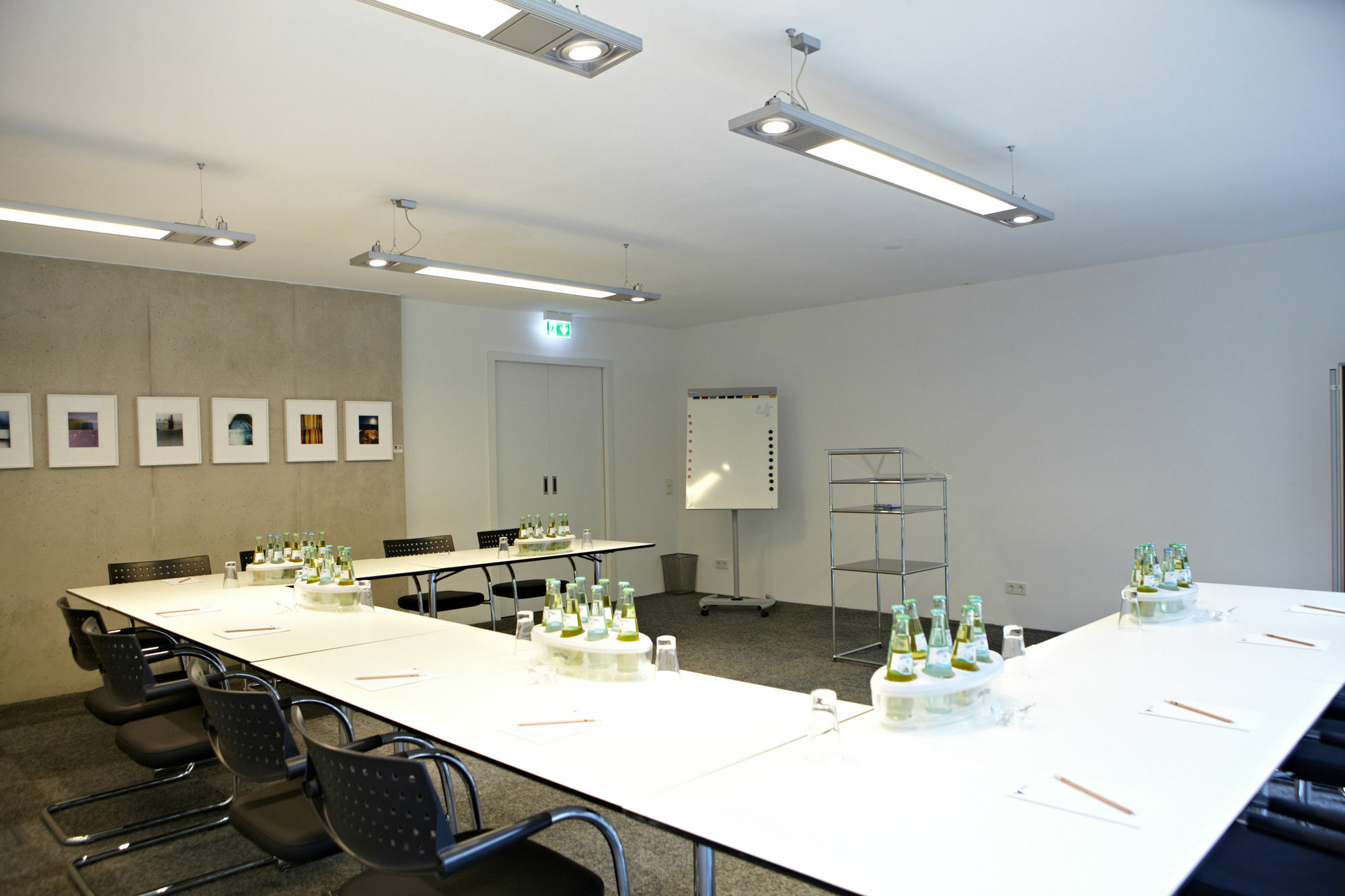 V-Hotel Bonn Extérieur photo